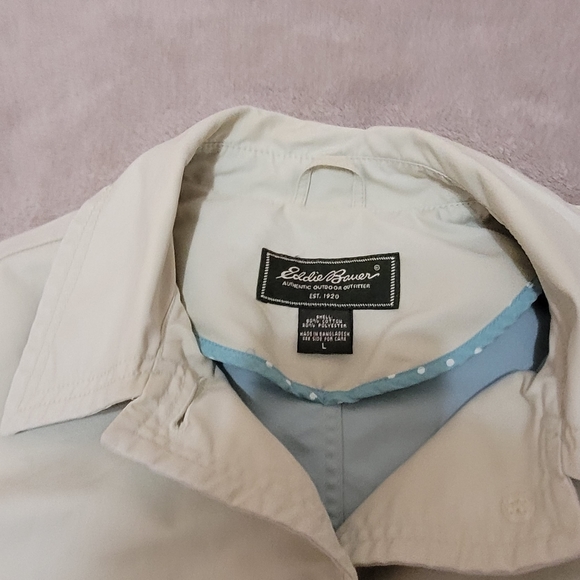 Eddie Bauer trenchcoat - Picture 6 of 15